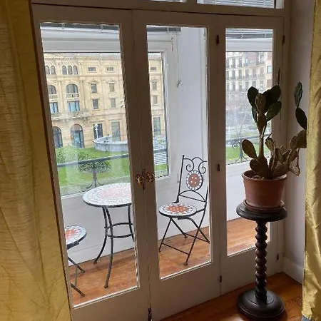 Kasa Reina Ht Lss00215 * San Sebastián