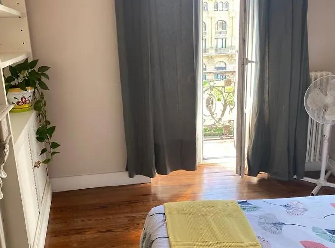 Проживание в семье Kasa Reina Ht Lss00215 *